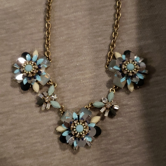 Loft Statement Floral Necklace - Picture 3 of 6